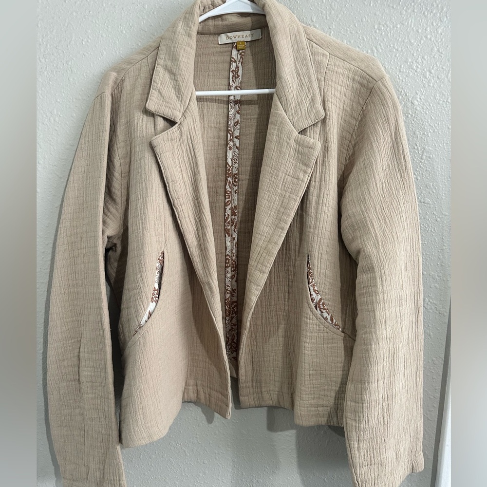DownEast Beige Cropped Textured Muslin Blazer